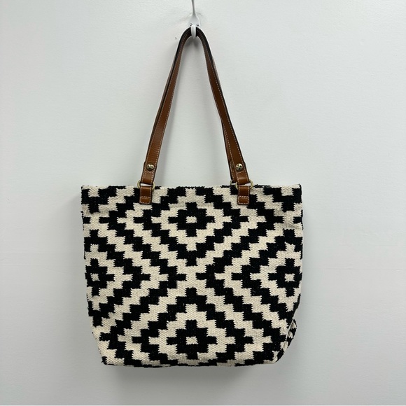 ⛔️SOLD⛔️Patricia Nash Black & Cream Hand Loomed Aztec Pattern Leather Strap Tote - Picture 5 of 10